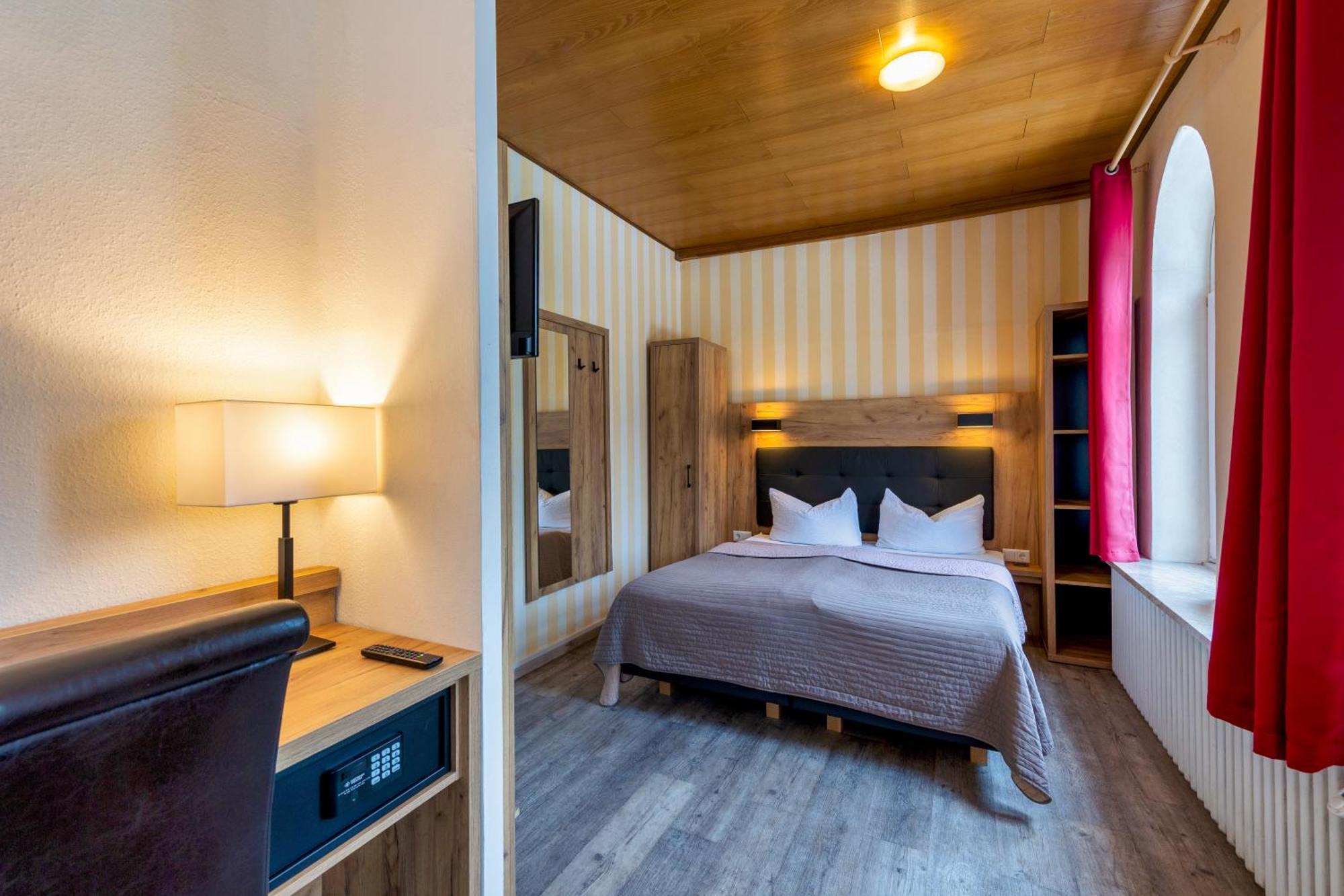 Akzent Hotel Alte Direktionsvilla Kupfermuehle Гаррісле Екстер'єр фото