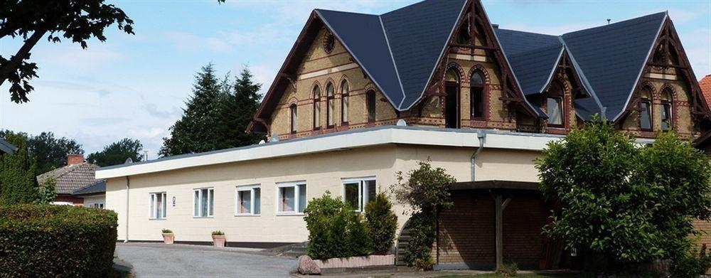 Akzent Hotel Alte Direktionsvilla Kupfermuehle Гаррісле Екстер'єр фото